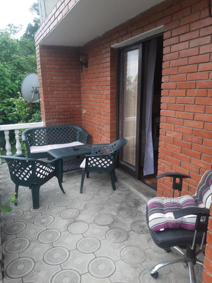 Vila Mir Pirot Luaran gambar