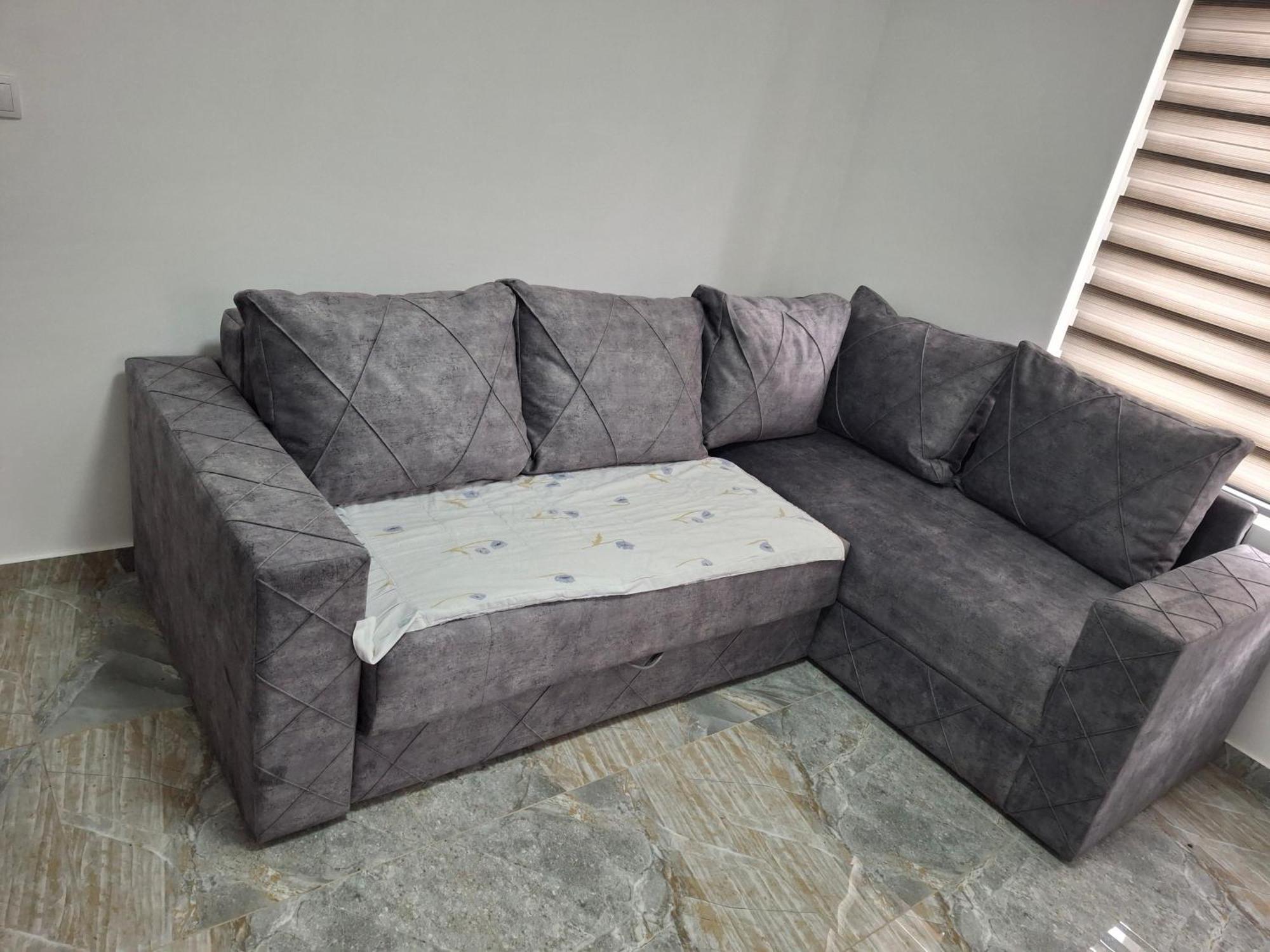 Vila Mir Pirot Luaran gambar